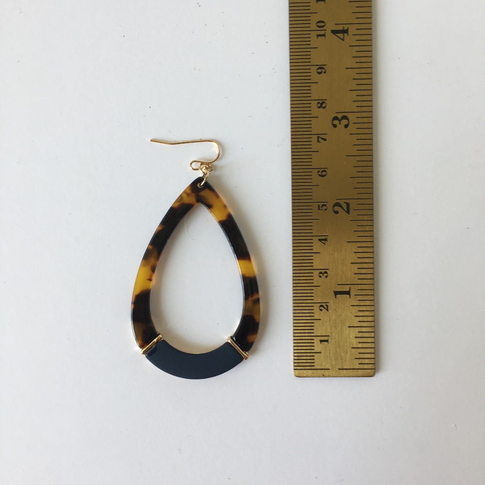 YVES Acrylic Tear Drop Earrings - TORT/NVY - Picture 2 of 4
